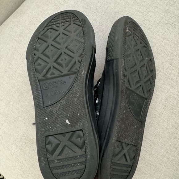 Converse X DC Comics Rebirth Batman Vol. 1 Boys Shoes Size 2 - Picture 5 of 5